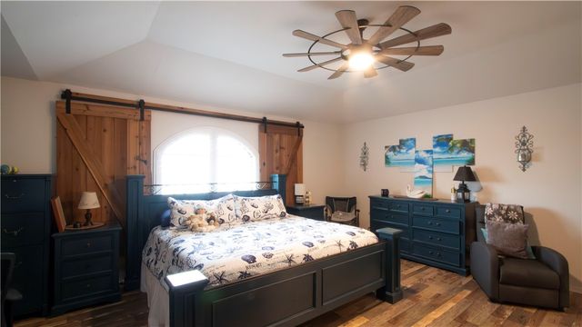 108 Tarpon Ct, Aransas Pass, TX 78336