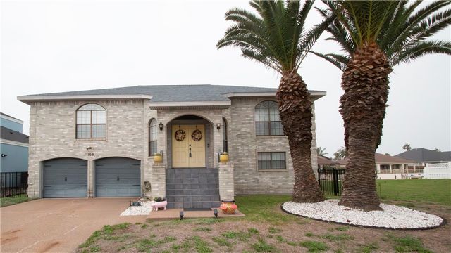 108 Tarpon Ct, Aransas Pass, TX 78336