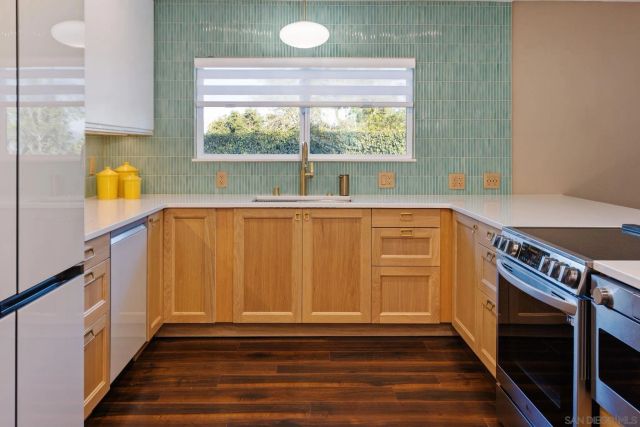 1920 Bernardo, Escondido, CA 92025