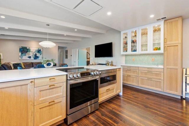 1920 Bernardo, Escondido, CA 92025