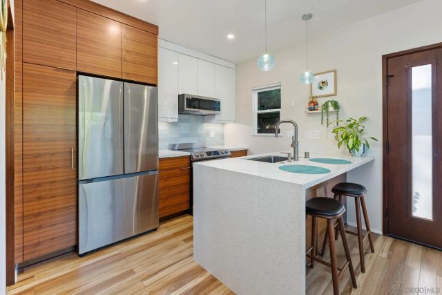 1920 Bernardo, Escondido, CA 92025