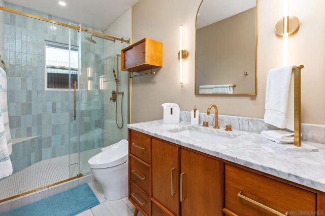 1920 Bernardo, Escondido, CA 92025