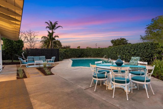 1920 Bernardo, Escondido, CA 92025