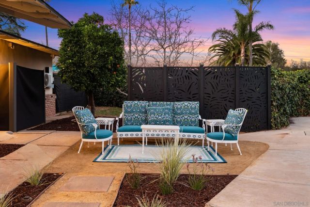 1920 Bernardo, Escondido, CA 92025