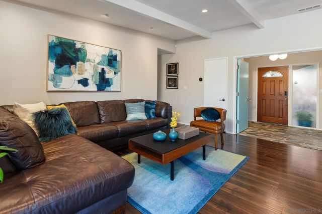 1920 Bernardo, Escondido, CA 92025