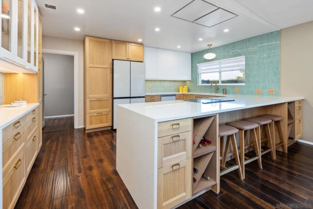 1920 Bernardo, Escondido, CA 92025