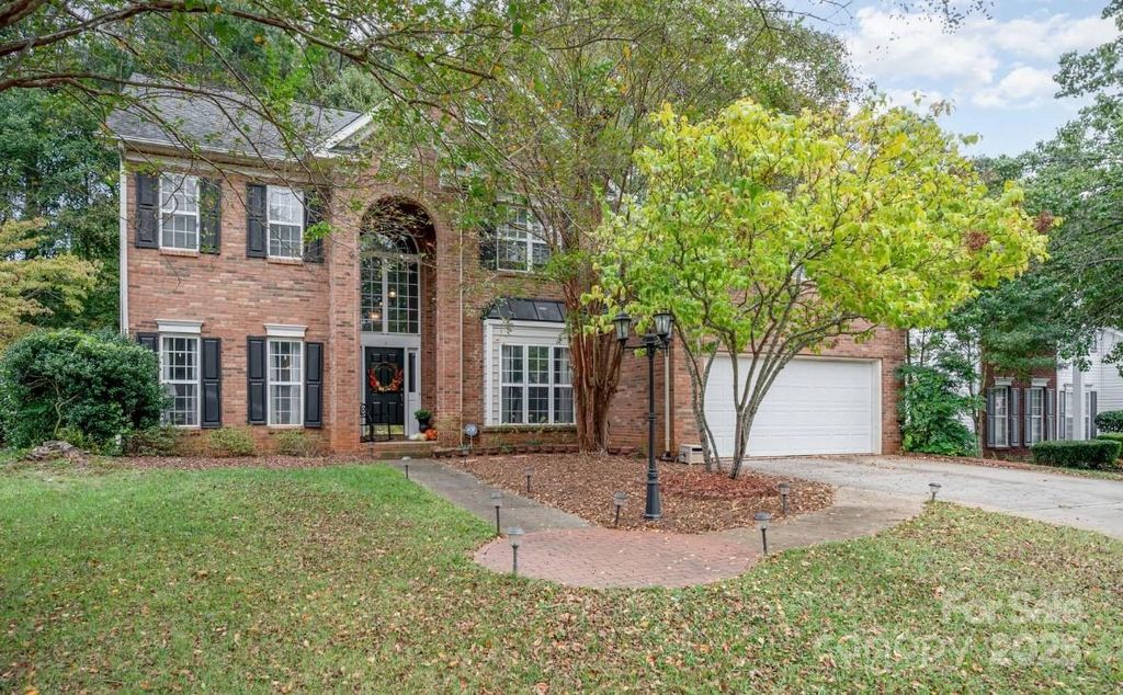 6930 Reedy Creek Road, Charlotte, NC 28215
