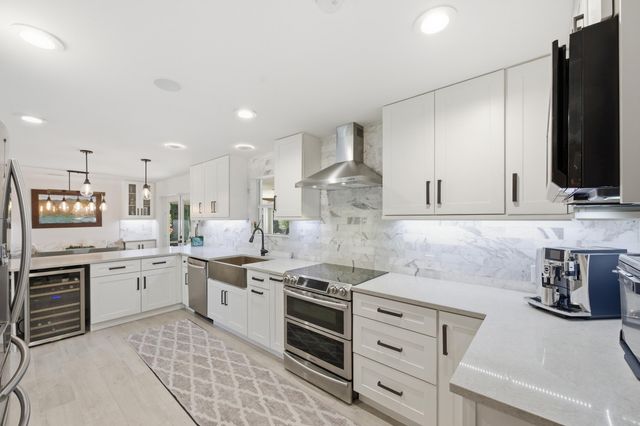2600 NE 20th Street, Pompano Beach, FL 33062