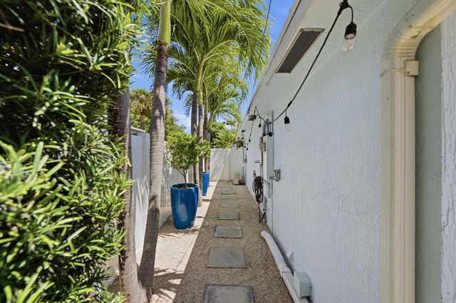 2600 NE 20th Street, Pompano Beach, FL 33062