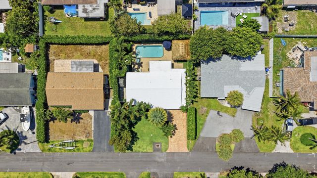 2600 NE 20th Street, Pompano Beach, FL 33062