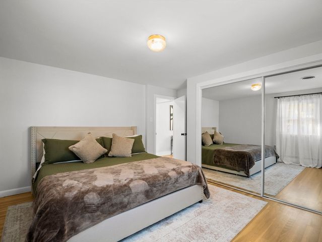 8 Francella Rd, Methuen, MA 01844