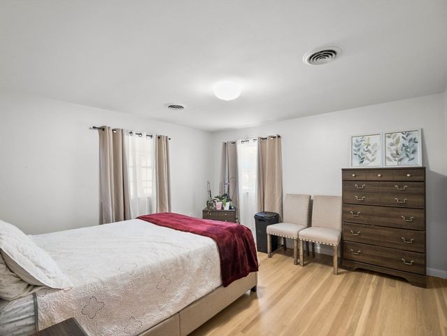 8 Francella Rd, Methuen, MA 01844