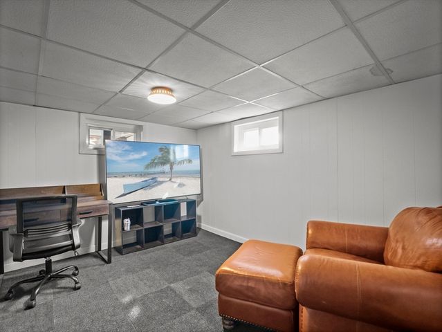 8 Francella Rd, Methuen, MA 01844