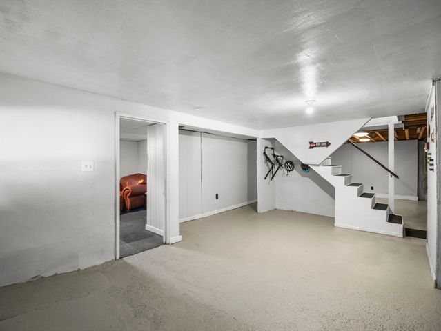 8 Francella Rd, Methuen, MA 01844