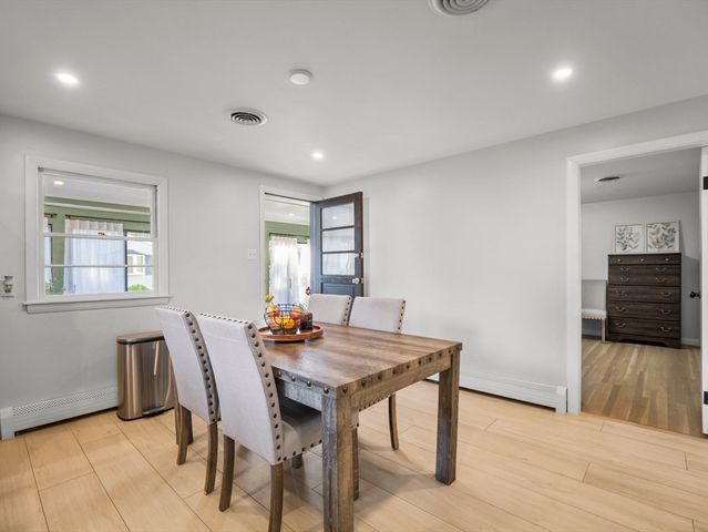 8 Francella Rd, Methuen, MA 01844