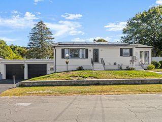 8 Francella Rd, Methuen, MA 01844