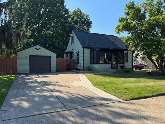 3336 EAST Avenue, Erie, PA 16504