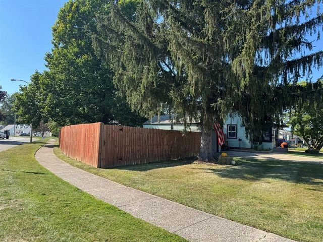 3336 EAST Avenue, Erie, PA 16504