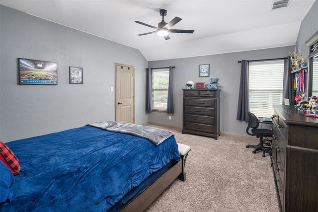 7825 Woodcreek Way, Sachse, TX 75048