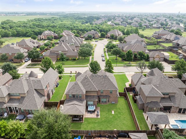 7825 Woodcreek Way, Sachse, TX 75048
