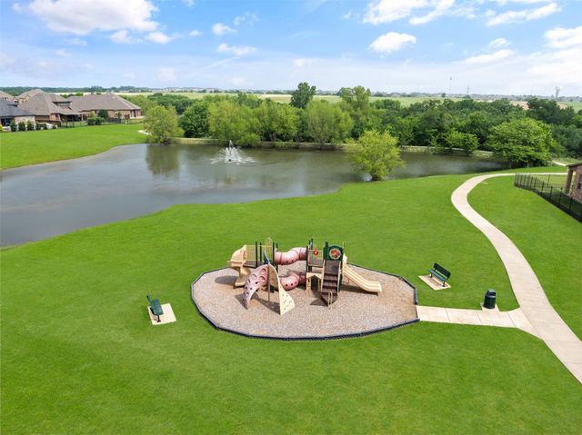 7825 Woodcreek Way, Sachse, TX 75048