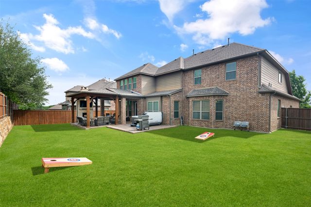 7825 Woodcreek Way, Sachse, TX 75048