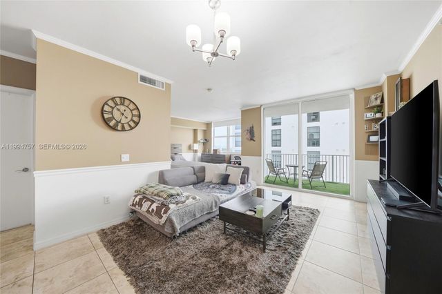 3180 SW 22nd Ter 804, Miami, FL 33145