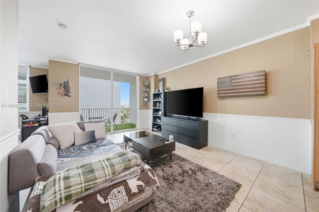 3180 SW 22nd Ter 804, Miami, FL 33145