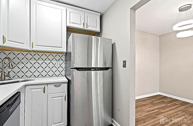 12 Wynwood Drive, South Brunswick, NJ 08852