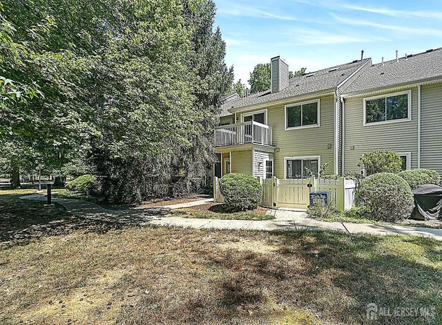 12 Wynwood Drive, South Brunswick, NJ 08852