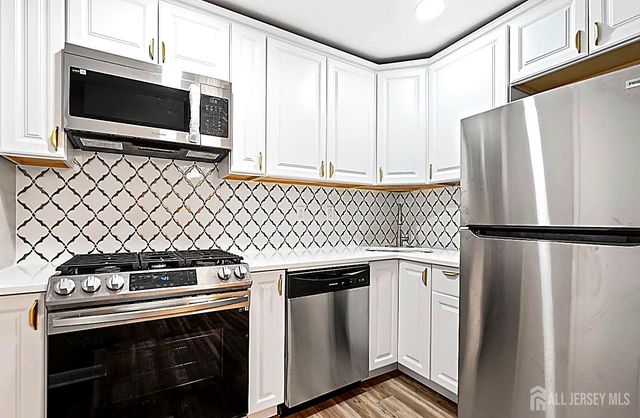 12 Wynwood Drive, South Brunswick, NJ 08852