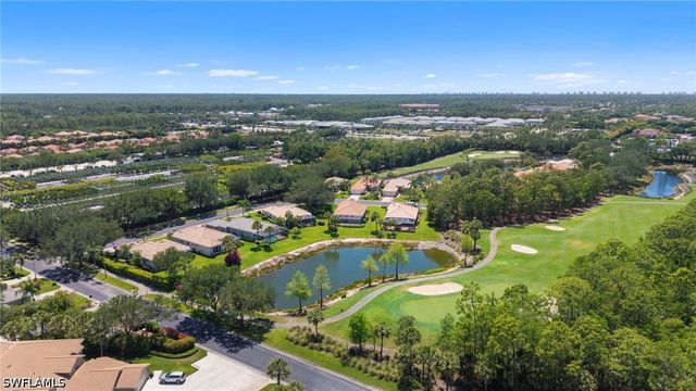 487 Preswick LN, Naples, FL 34120