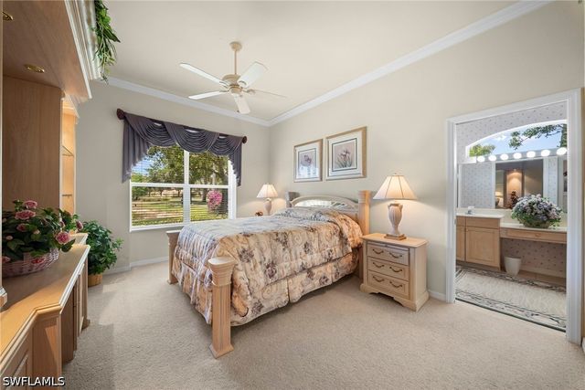 487 Preswick LN, Naples, FL 34120