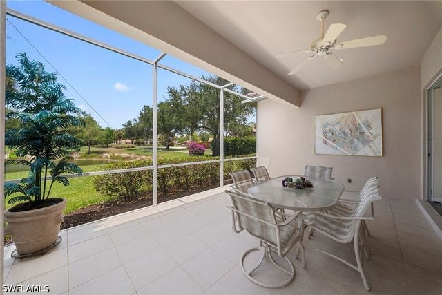 487 Preswick LN, Naples, FL 34120