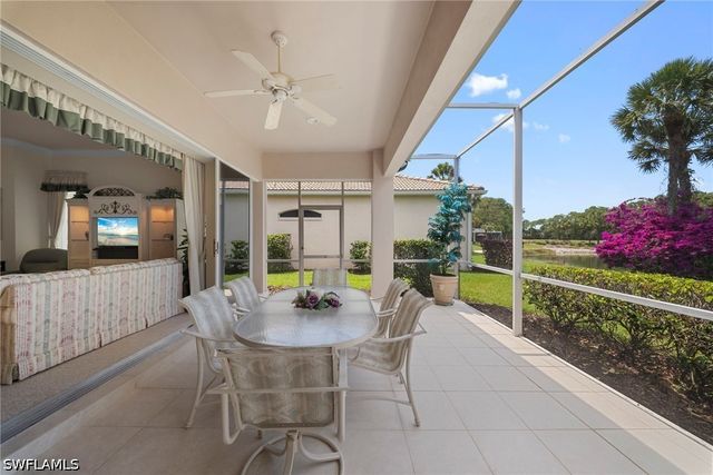 487 Preswick LN, Naples, FL 34120