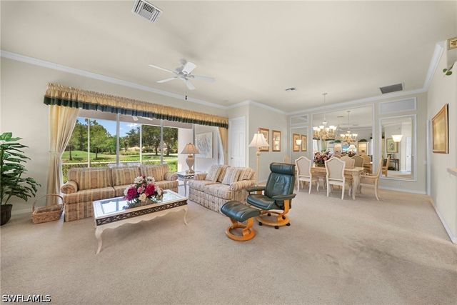 487 Preswick LN, Naples, FL 34120