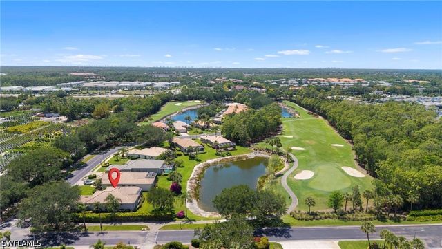 487 Preswick LN, Naples, FL 34120