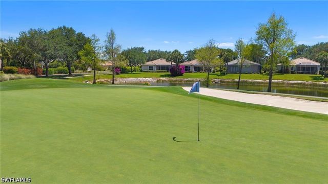487 Preswick LN, Naples, FL 34120