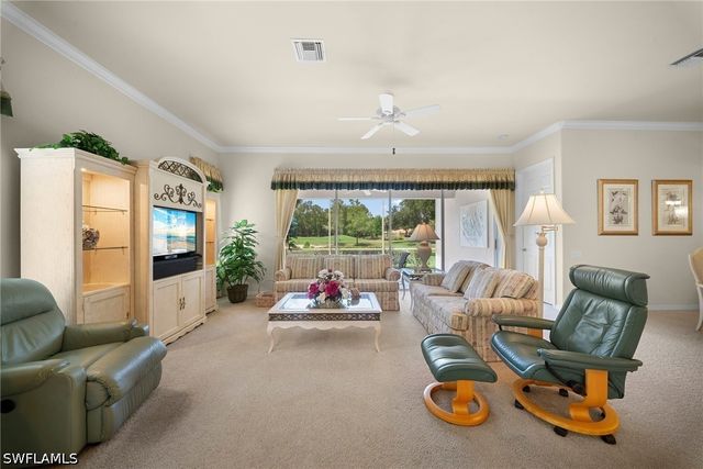 487 Preswick LN, Naples, FL 34120