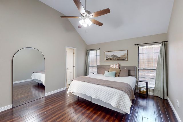 432 Shelby Drive, Burleson, TX 76028