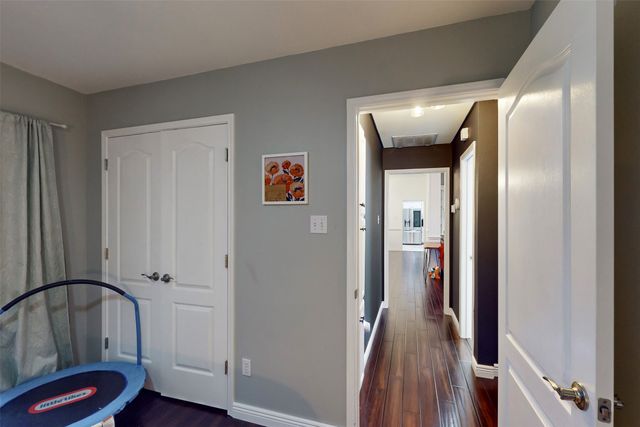 432 Shelby Drive, Burleson, TX 76028