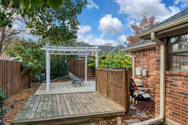 432 Shelby Drive, Burleson, TX 76028