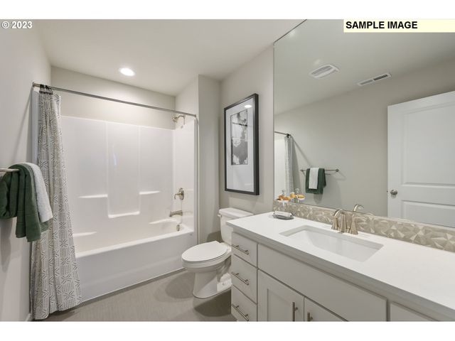 8815 S 1ST St 65, Ridgefield, WA 98642