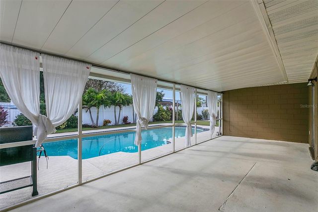 150 PEPPERTREE DRIVE, Orlando, FL 32825