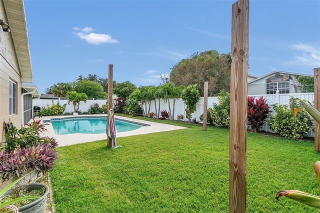 150 PEPPERTREE DRIVE, Orlando, FL 32825