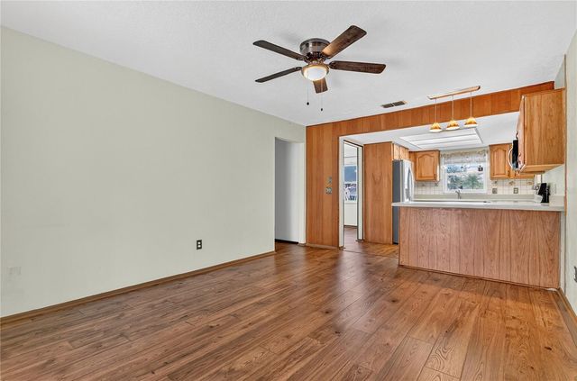 150 PEPPERTREE DRIVE, Orlando, FL 32825