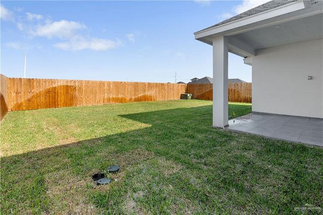 2100 Blue Sky Drive, Weslaco, TX 78599