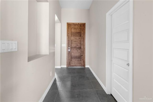 2100 Blue Sky Drive, Weslaco, TX 78599