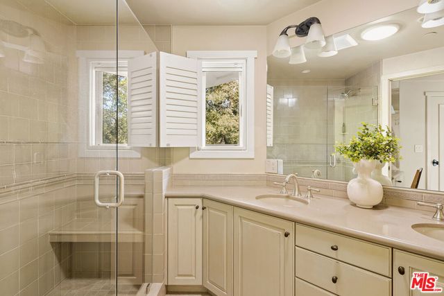 813 Country Club Drive, Ojai, CA 93023