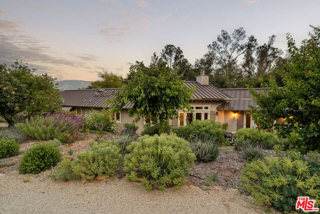 813 Country Club Drive, Ojai, CA 93023